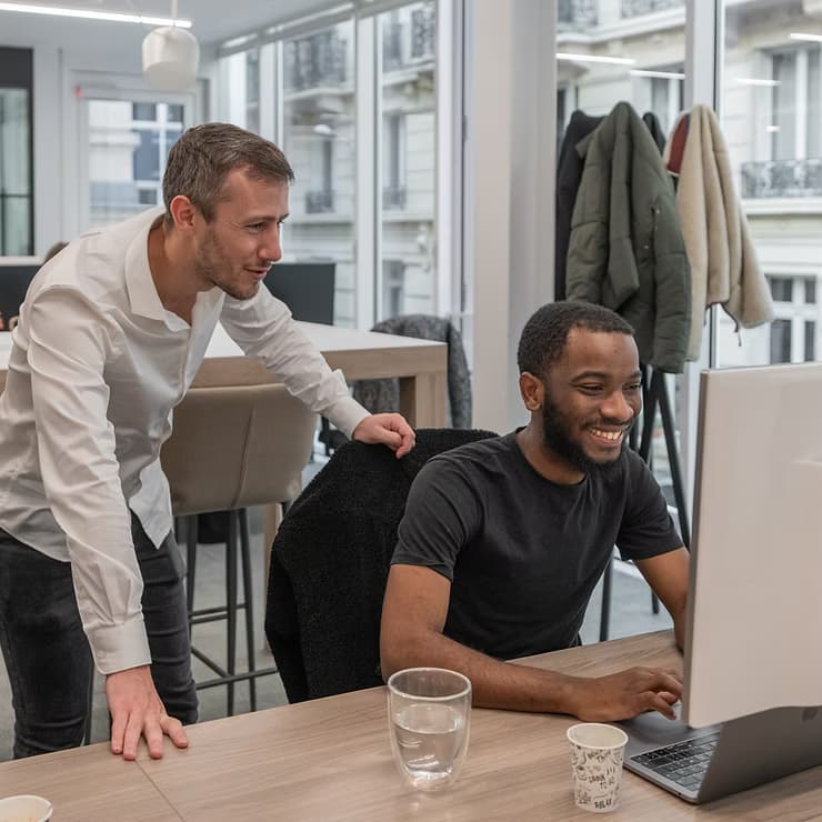Two Saegusians in a guild working session